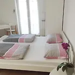 Active Apartman *