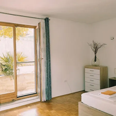 Active Apartman